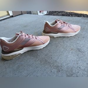 Fabletics Beverly Air Performance Sneakers Women’s Size 8